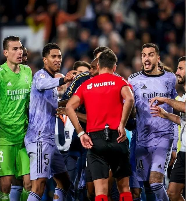 华体会-包含豪门之争:马德里竞技对阵瓦伦西亚,激情碰撞的词条 第2张 华体会-包含豪门之争:马德里竞技对阵瓦伦西亚,激情碰撞的词条 第2张